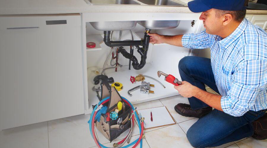 Expert burst pipe repair services in McCallsburg, IA